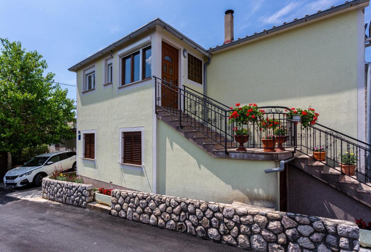 Apartment Mira Silo-Krk Luaran gambar